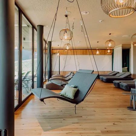 Ratscher Hotell 3*