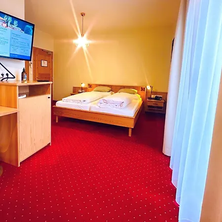 Ratscher Wein- Und Wellbeinghotel 3* Ratsch an der Weinstraße