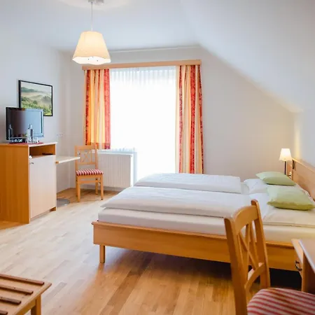 Ratscher Hotel 3*