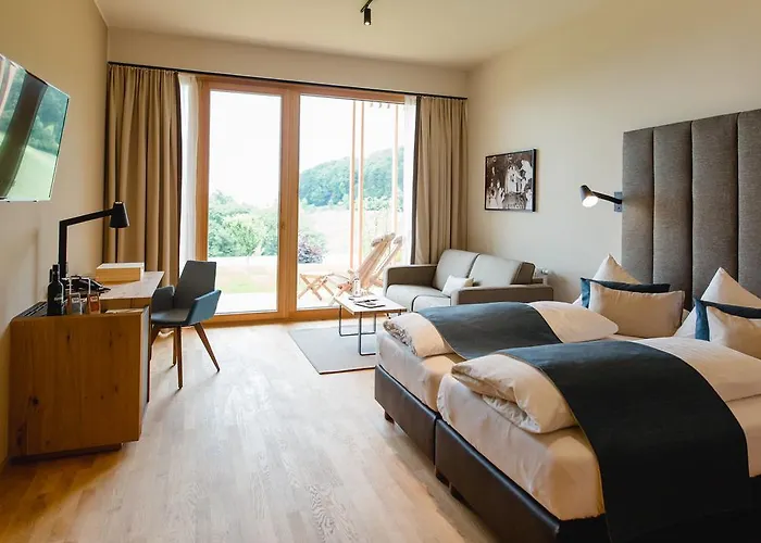 Hotell Ratscher Wein- Und Wellbeinghotel