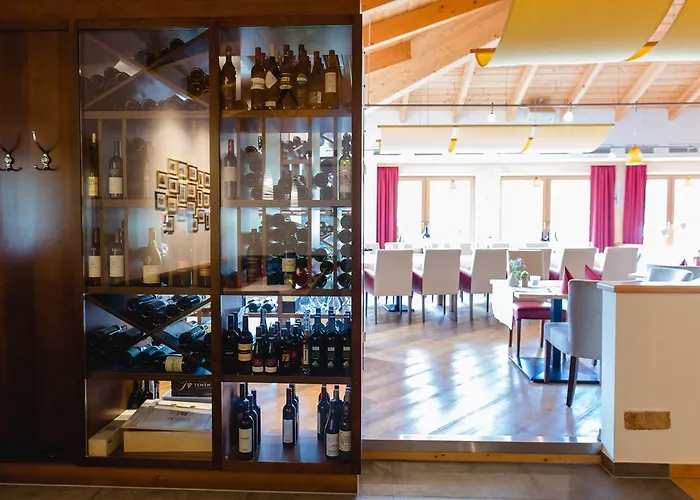 فندق Ratscher Wein- Und Wellbeinghotel