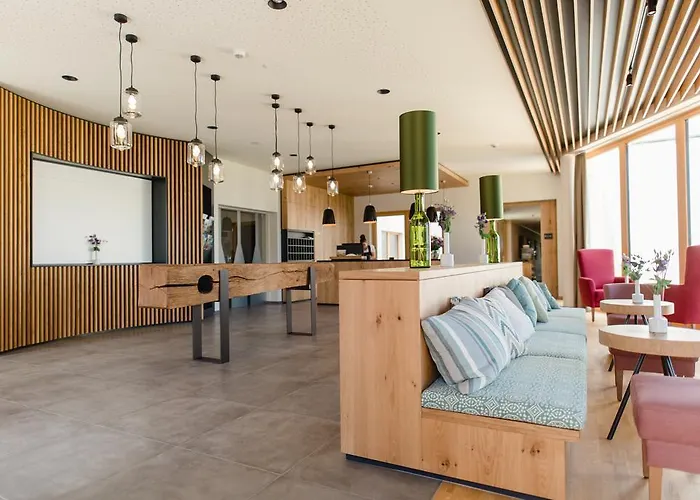 Hotel Ratscher Wein- Und Wellbeinghotel