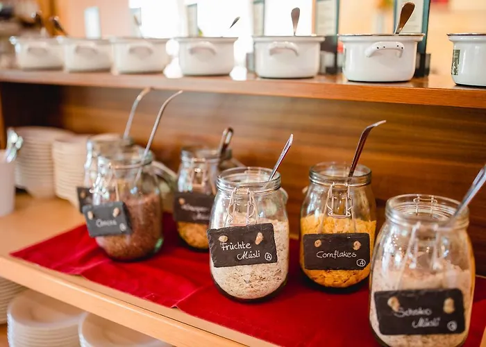 Ratscher Wein- Und Wellbeinghotel Ratsch an der Weinstrasse