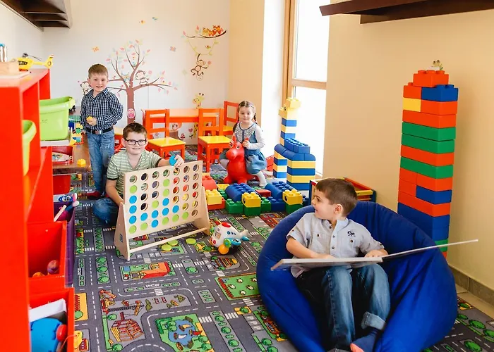 Ratscher Wein- Und Wellbeinghotel فندق Ratsch an der Weinstraße